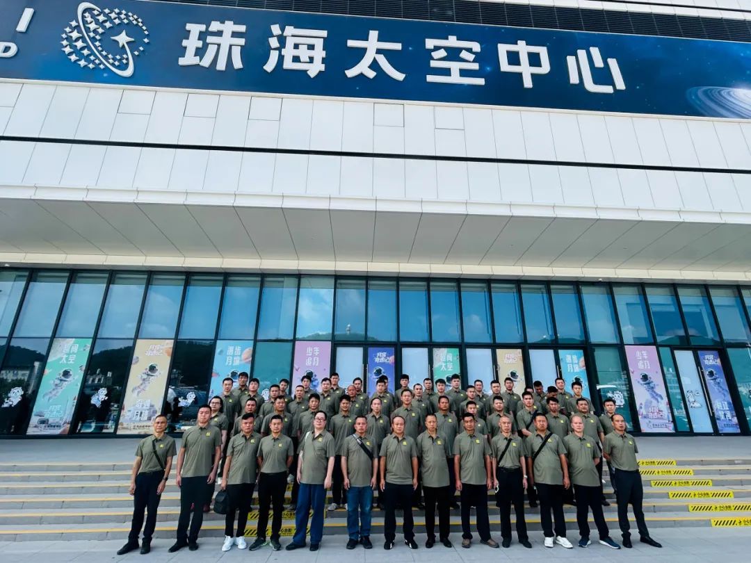 1754361527354730.jpg 4.jpg